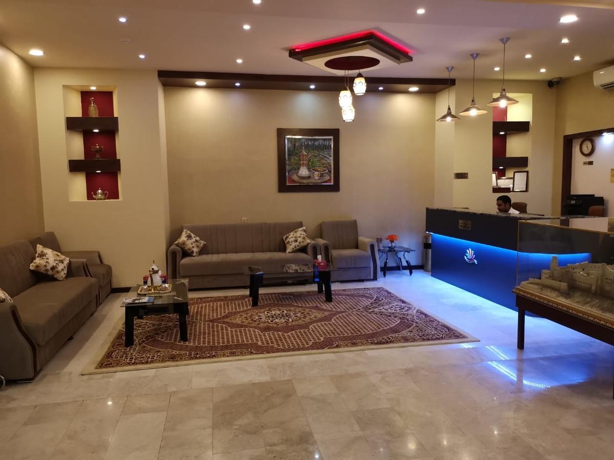 巴赫莱公寓酒店 Bahlāʼ 外观 照片
